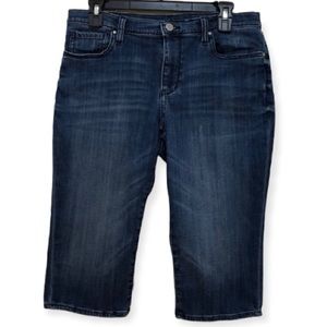 DKNY Denim shorts (261)